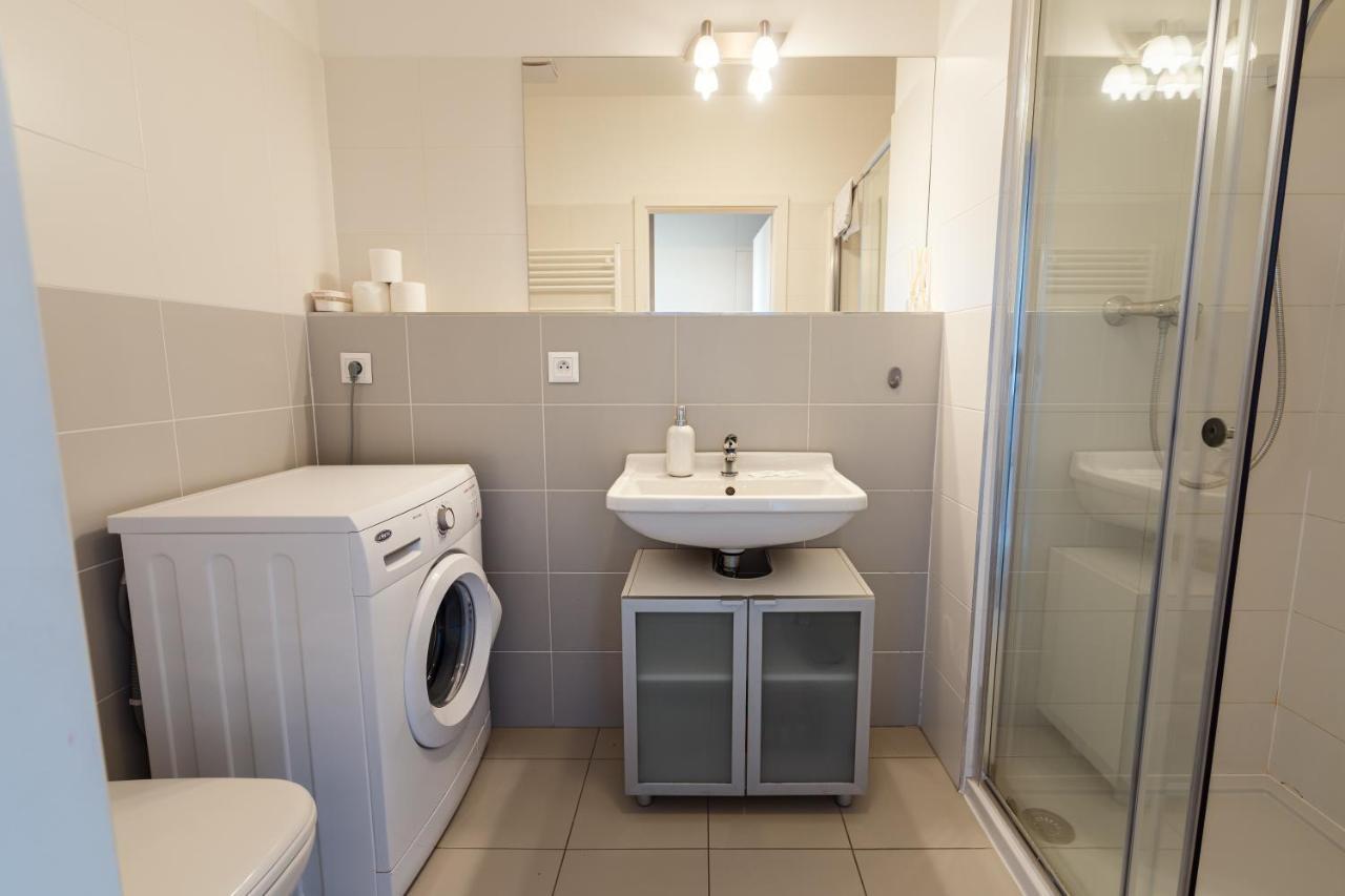 Apollis Business&budget By Ambiente Apartment Pressburg